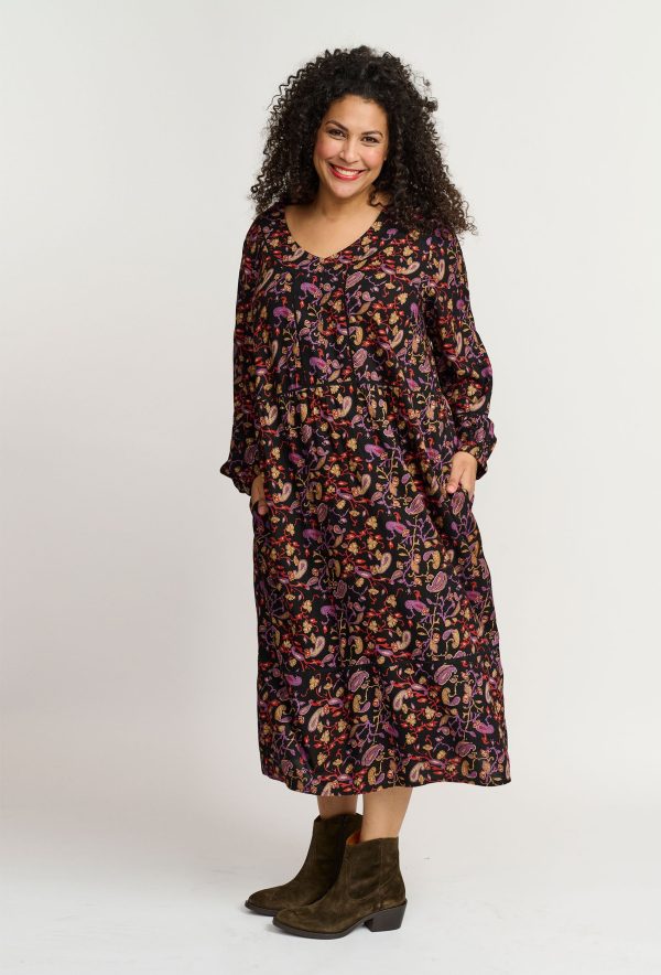 Adia - Kjole - Admeryl - Black